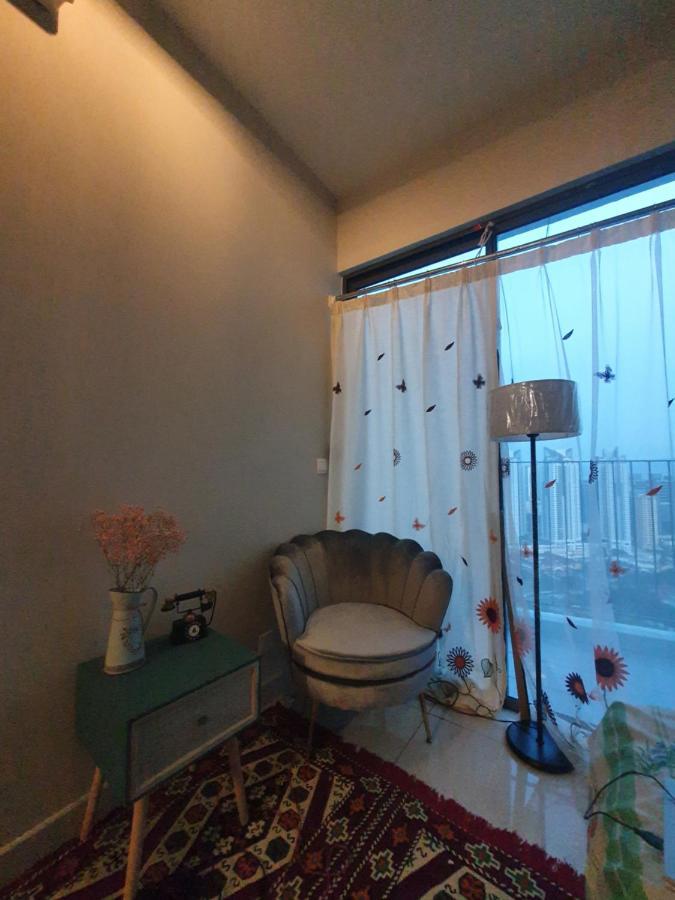 Studio Near Klcc And Lrt With Superb View Kuala Lumpur Exterior foto